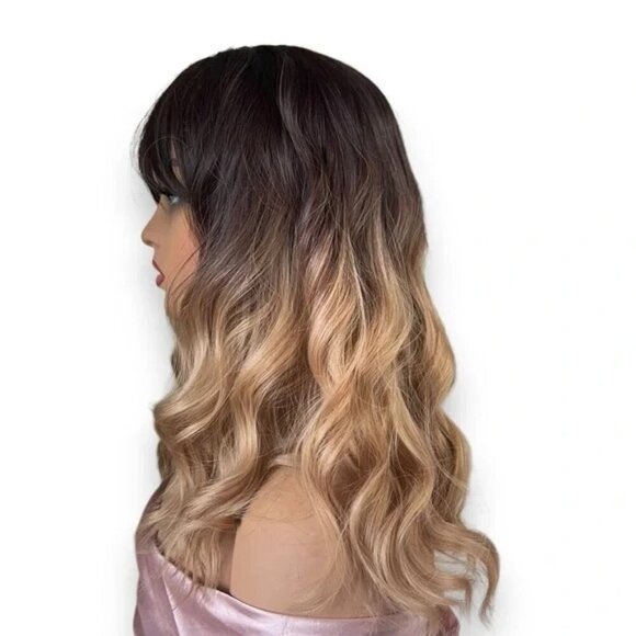 16 In ombre Brown To Honey Blonde wavy Short Wig Realistic Look with bangs - Picture 4 of 9